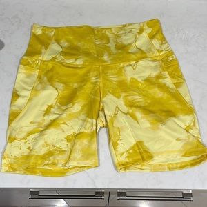 all in motion biker shorts with side pockets